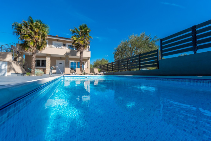 Exterior, Villa Twins Sukosan with heated pool Suko&scaron;an